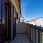 Appartamento Nikica Mirce